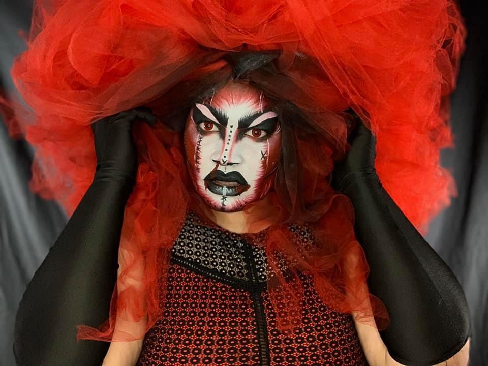 A familiar face returns to excite ‘Fascination’ attendees